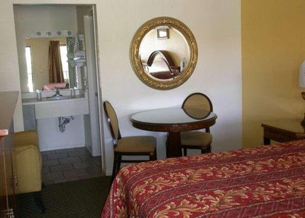 Beyond Stay Hotel Victorville Downtown Pokój zdjęcie